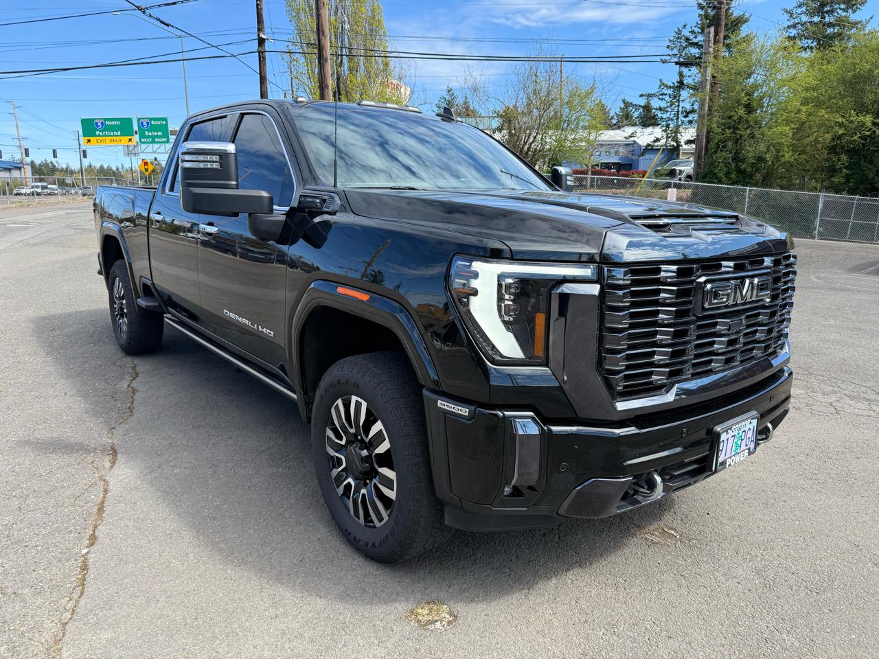 GMC Sierra 3500HD Denali Ultimate Crew Cab 4WD 2024