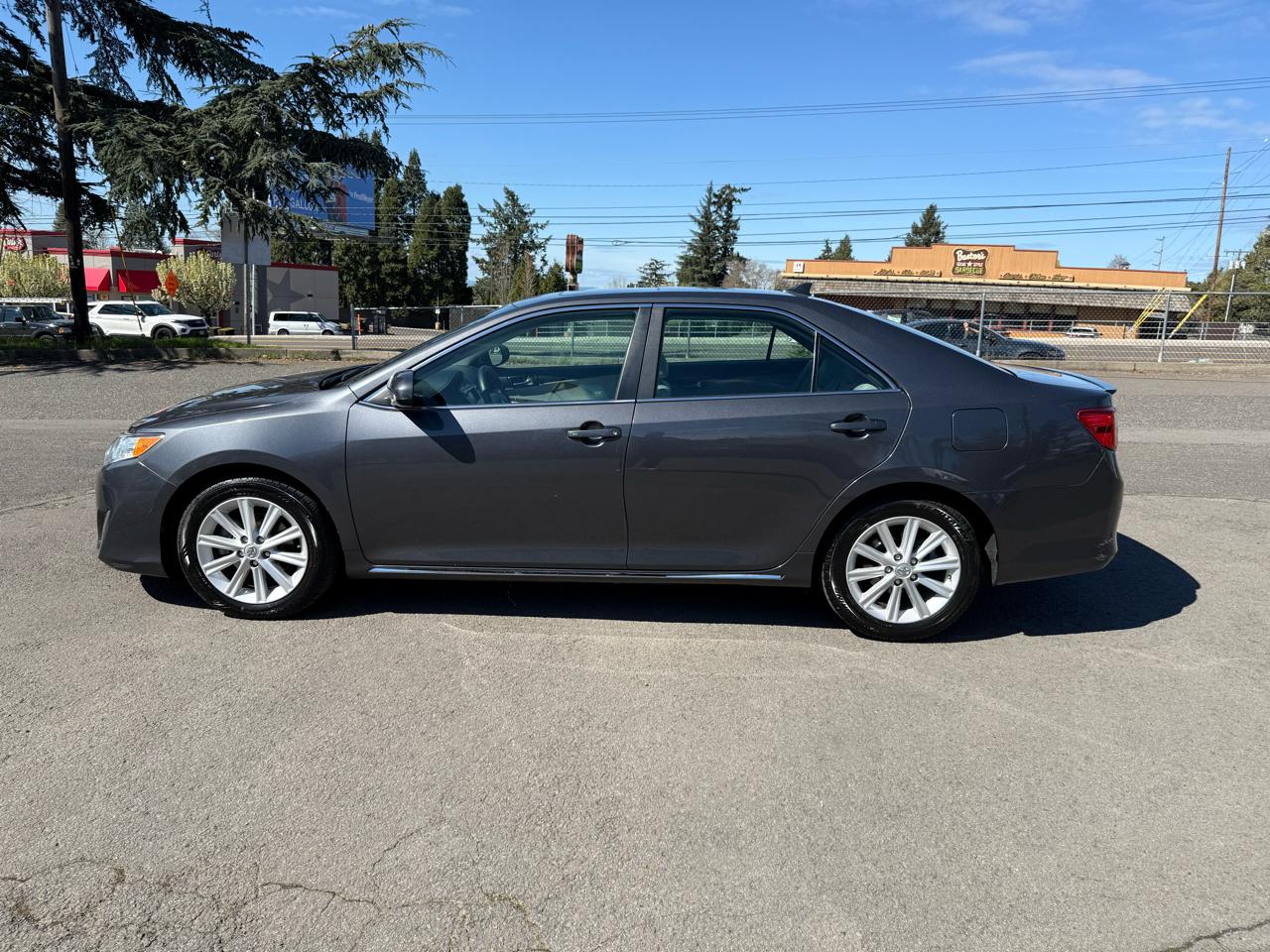 Toyota Camry XLE V6 2012