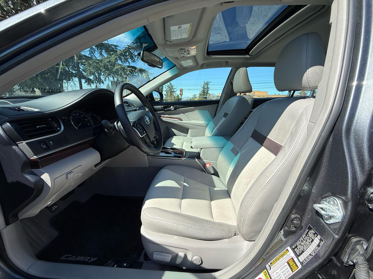 Toyota Camry XLE V6 2012