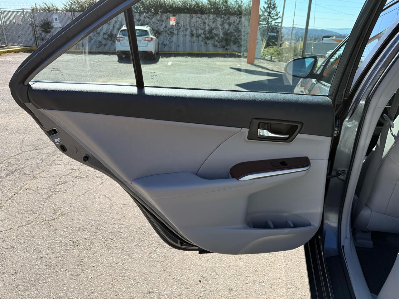 Toyota Camry XLE V6 2012