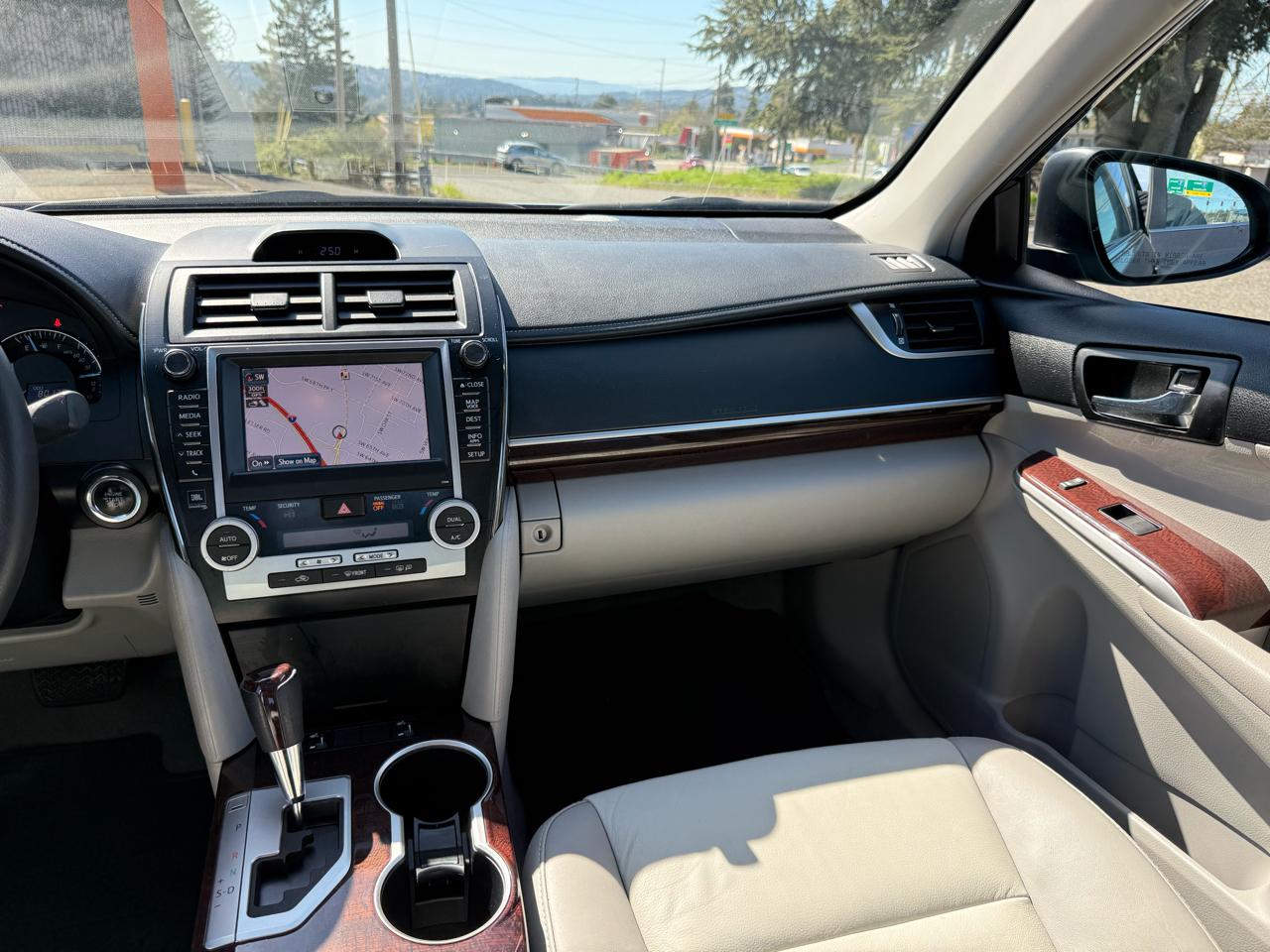 Toyota Camry XLE V6 2012