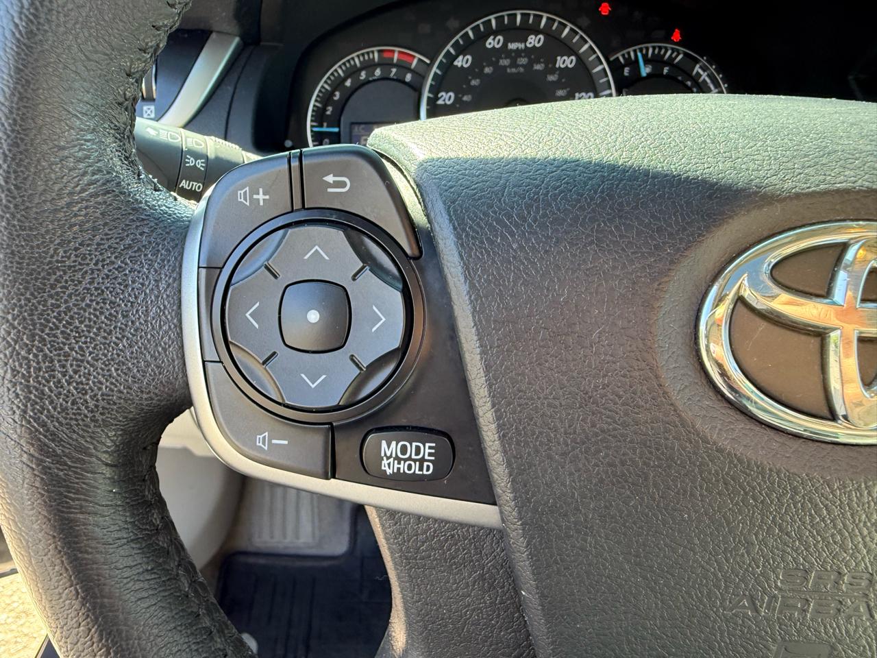 Toyota Camry XLE V6 2012