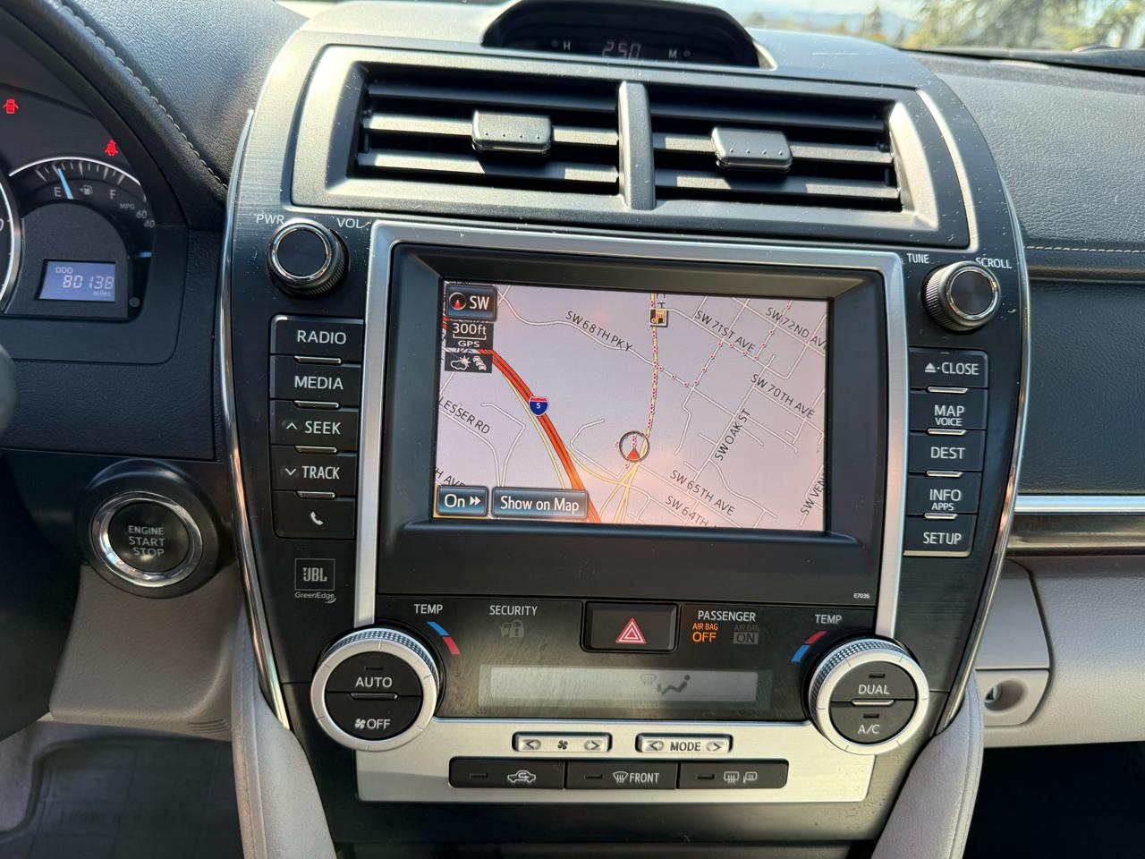 Toyota Camry XLE V6 2012