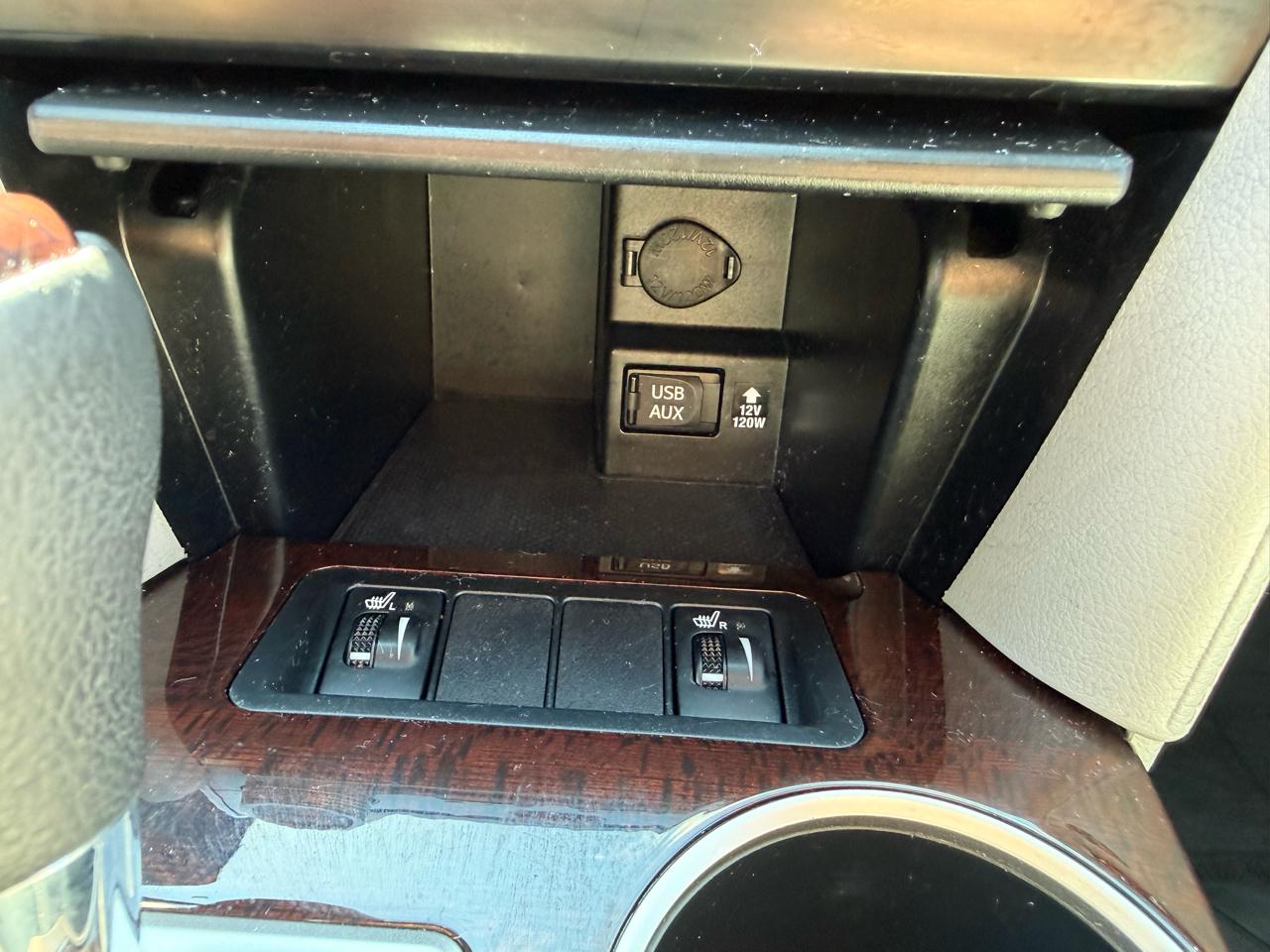 Toyota Camry XLE V6 2012