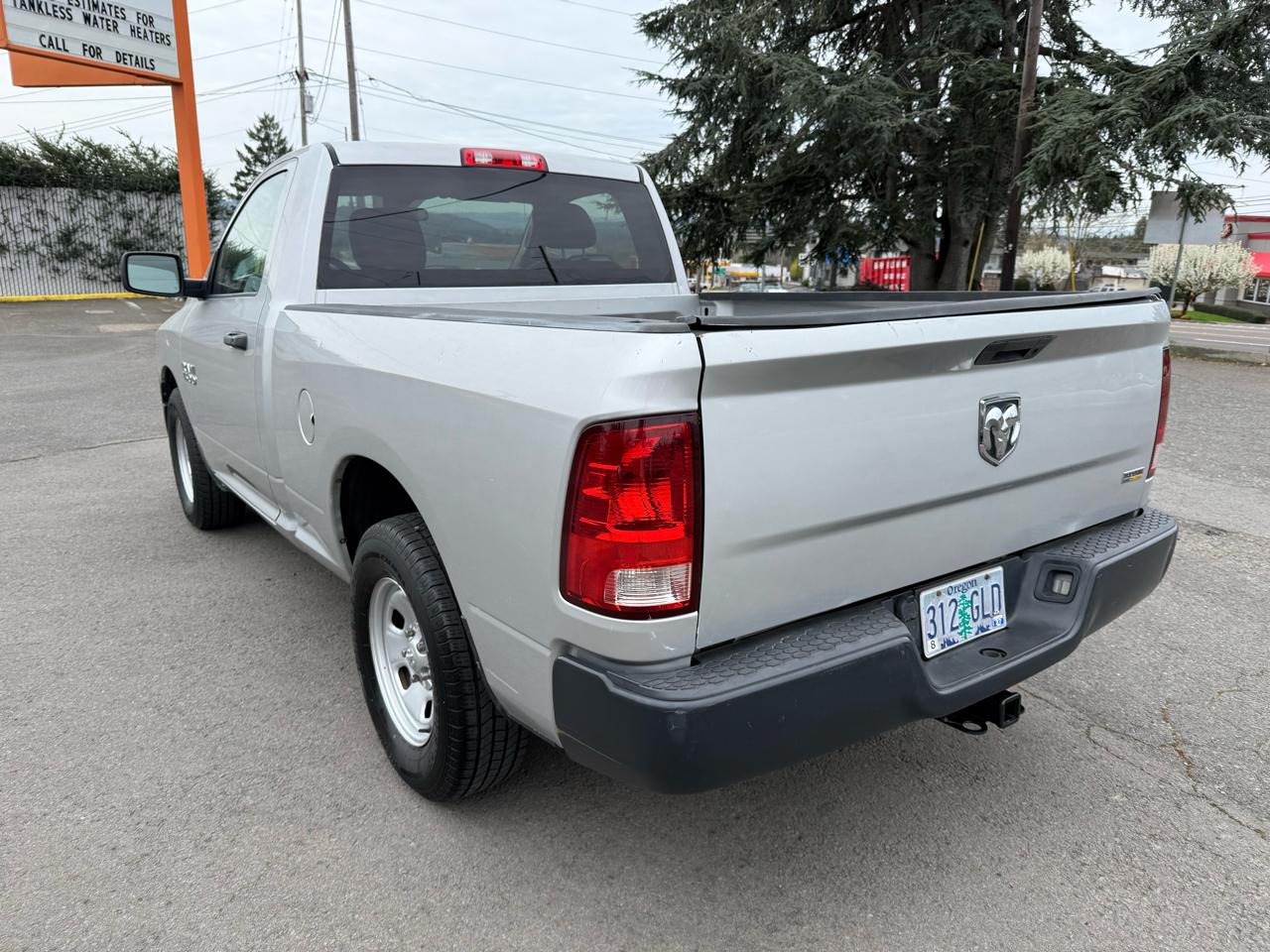 RAM 1500 2WD Reg Cab 140.5" Tradesman 2013