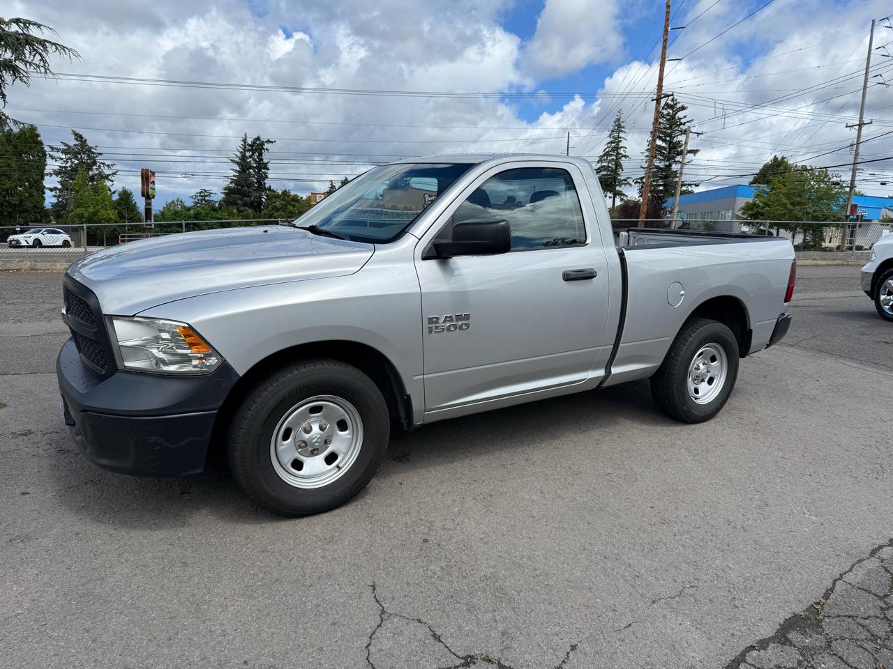 RAM 1500 2WD Reg Cab 140.5" Tradesman 2013
