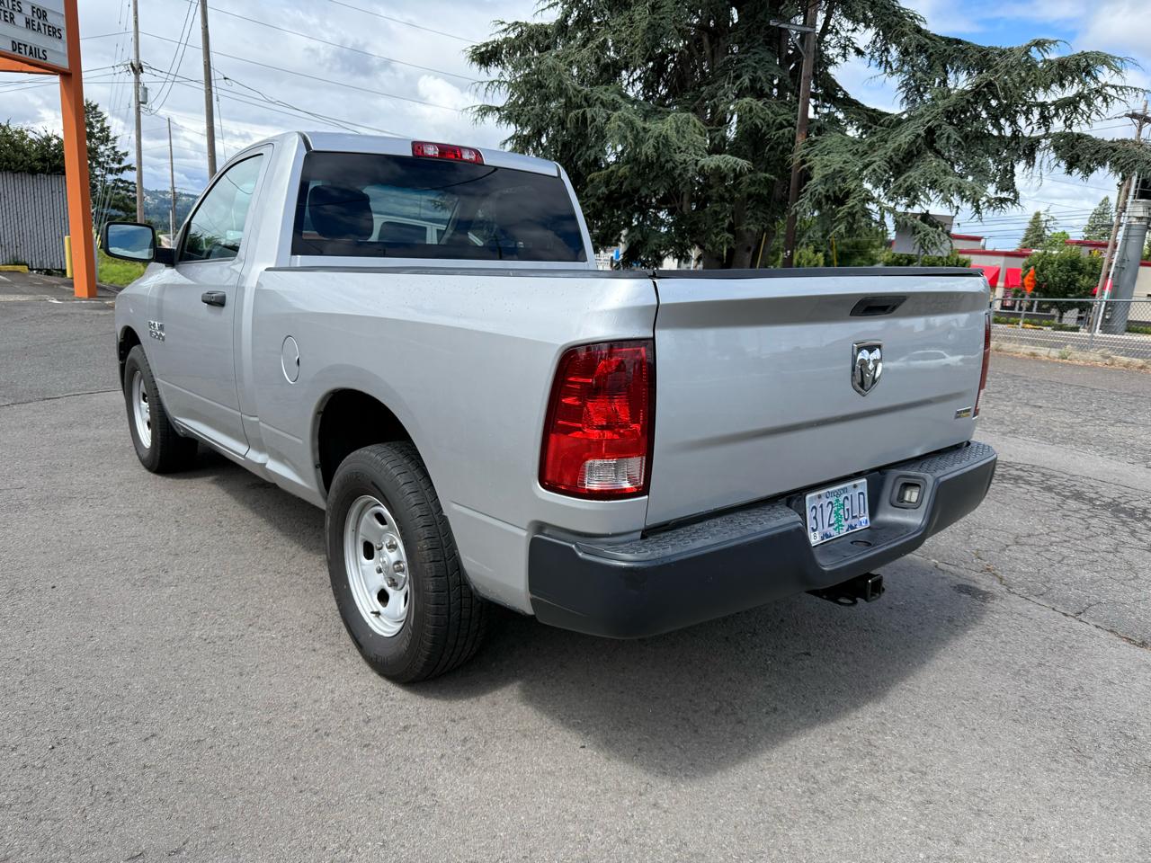 RAM 1500 2WD Reg Cab 140.5" Tradesman 2013