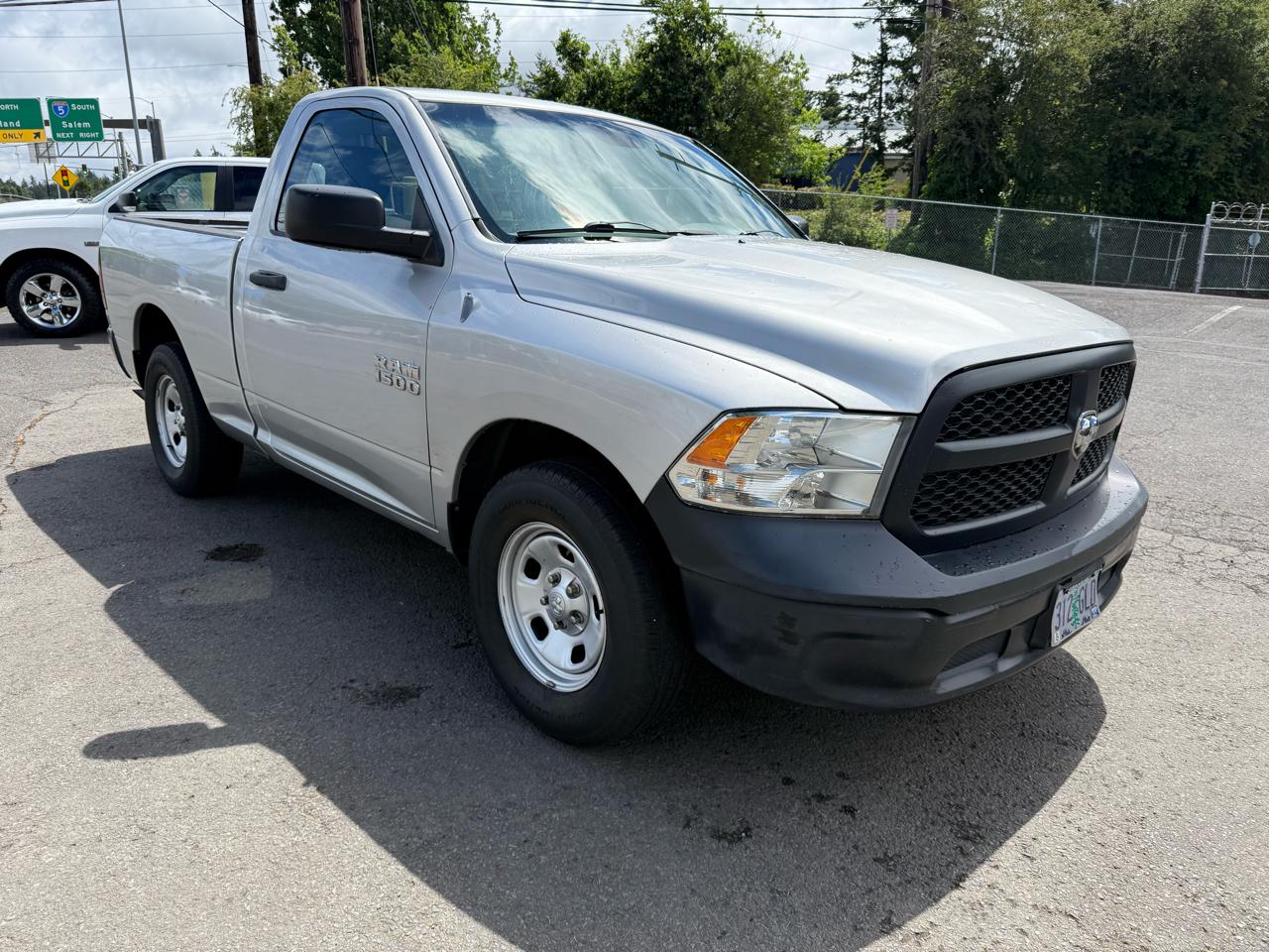 RAM 1500 2WD Reg Cab 140.5" Tradesman 2013