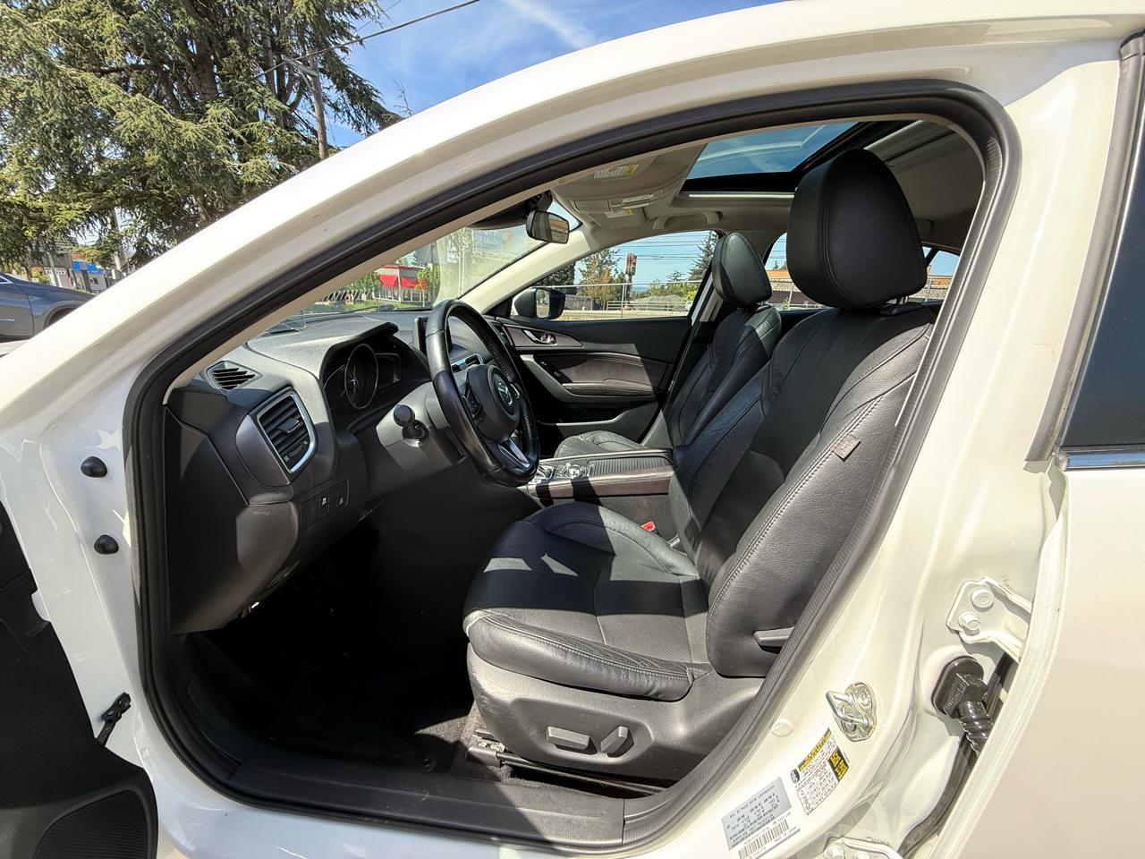 Mazda MAZDA3 s Grand Touring AT 5-Door 2017