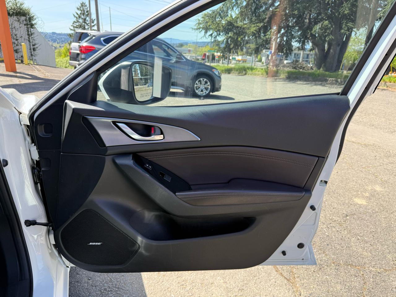 Mazda MAZDA3 s Grand Touring AT 5-Door 2017