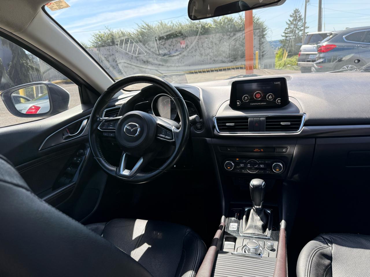 Mazda MAZDA3 s Grand Touring AT 5-Door 2017