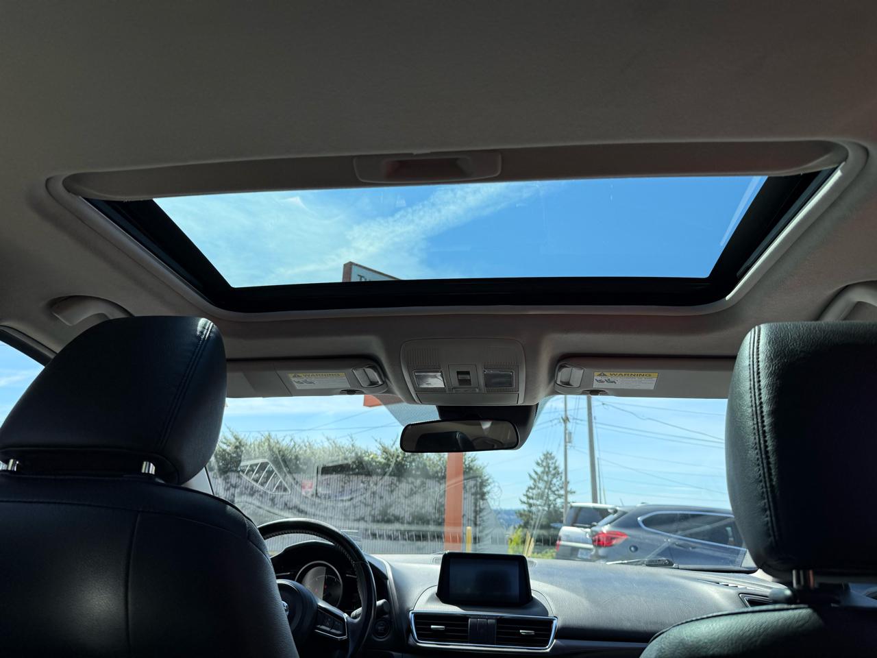 Mazda MAZDA3 s Grand Touring AT 5-Door 2017