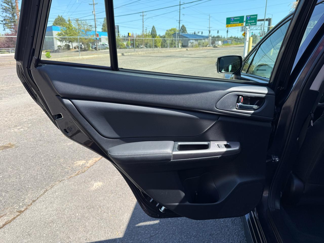 Subaru Impreza 2.0i Sport Limited PZEV 5-Door 2016