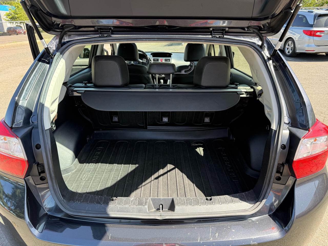 Subaru Impreza 2.0i Sport Limited PZEV 5-Door 2016