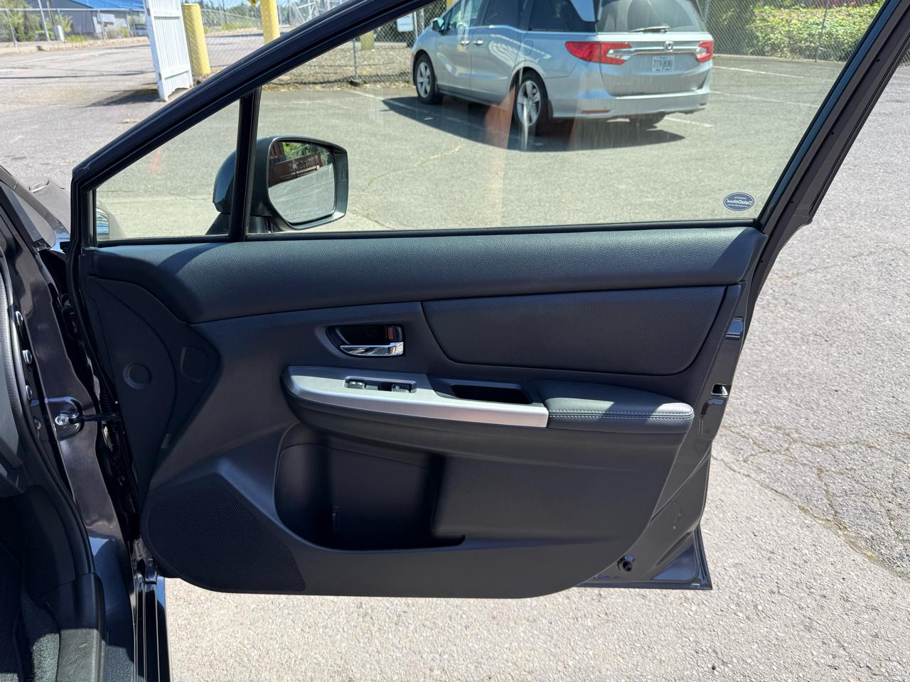 Subaru Impreza 2.0i Sport Limited PZEV 5-Door 2016