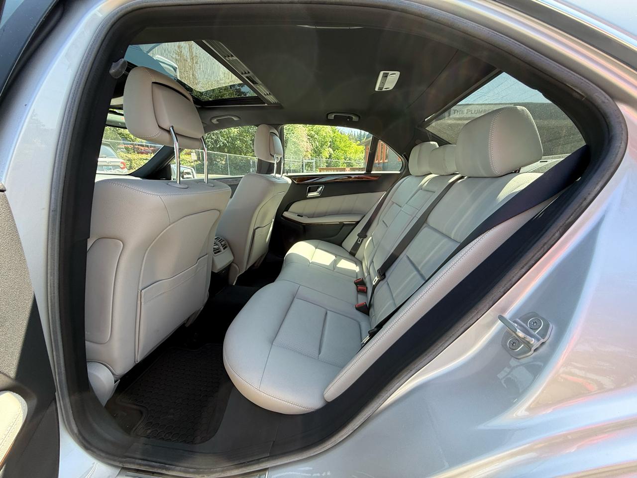 Mercedes-Benz E-Class E350 Sedan 2011