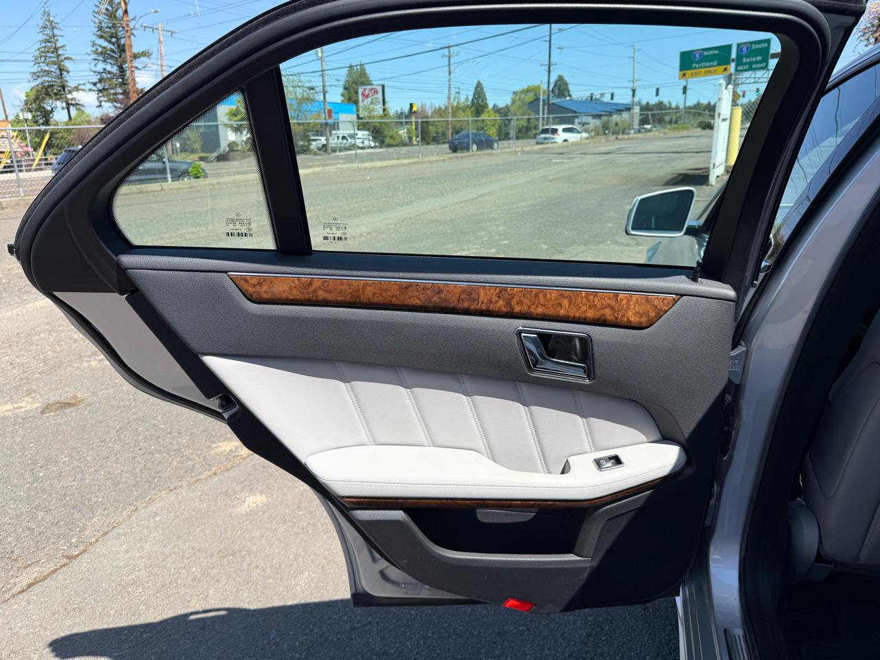 Mercedes-Benz E-Class E350 Sedan 2011