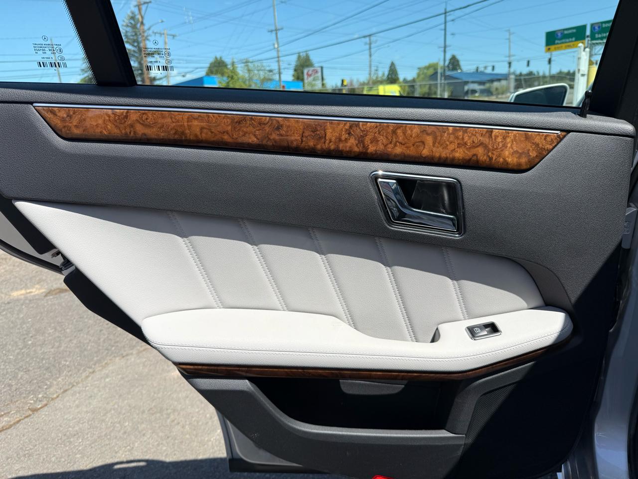 Mercedes-Benz E-Class E350 Sedan 2011