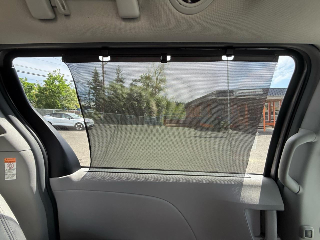 Toyota Sienna XLE FWD 8-Passenger V6 2015