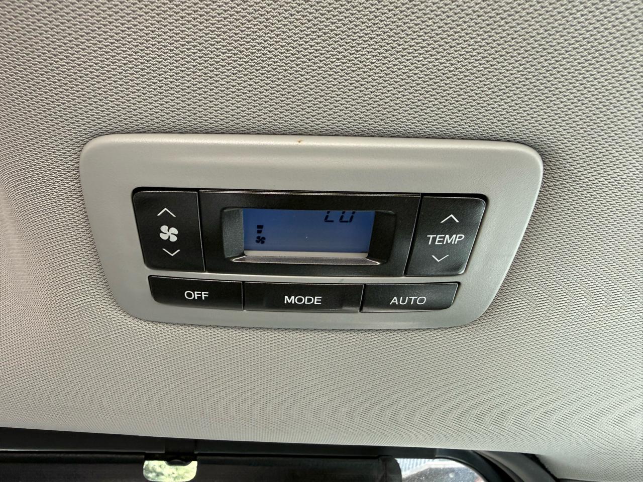 Toyota Sienna XLE FWD 8-Passenger V6 2015
