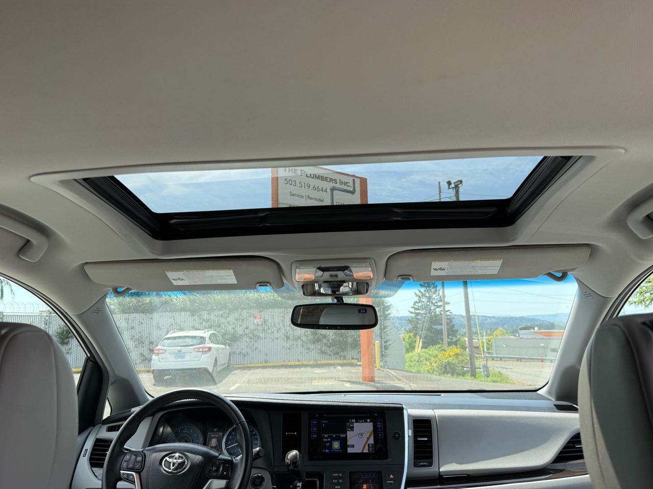 Toyota Sienna XLE FWD 8-Passenger V6 2015