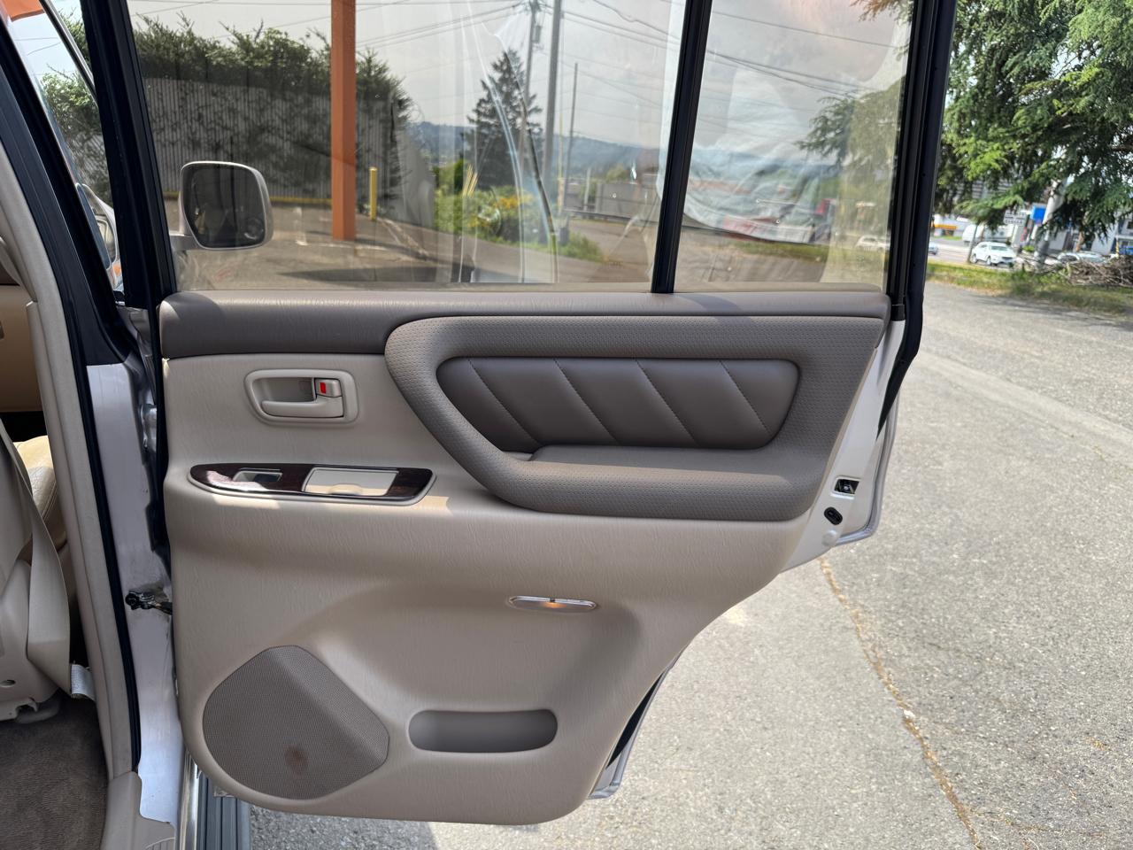 Toyota Land Cruiser 4WD 1998
