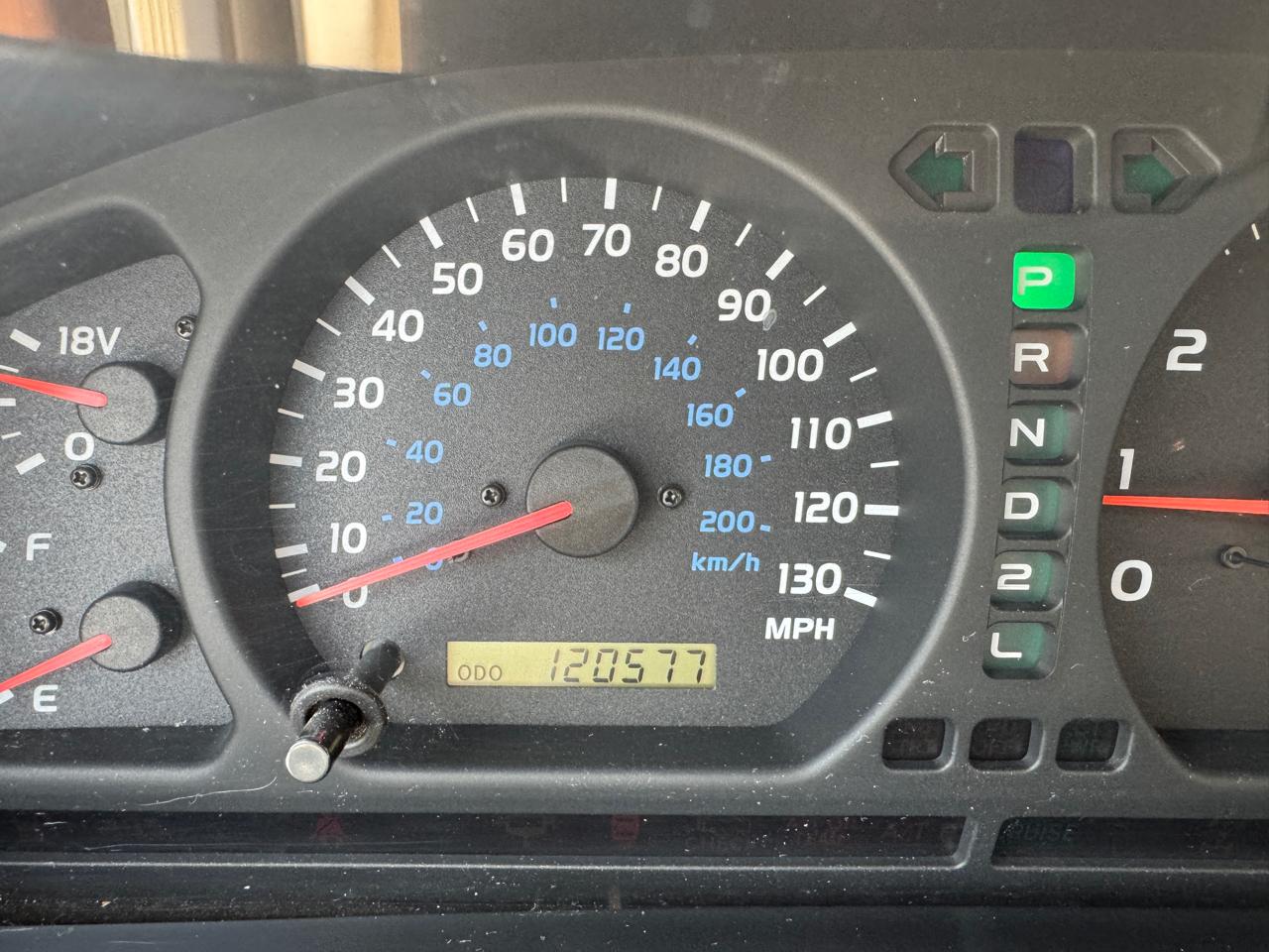 Toyota Land Cruiser 4WD 1998