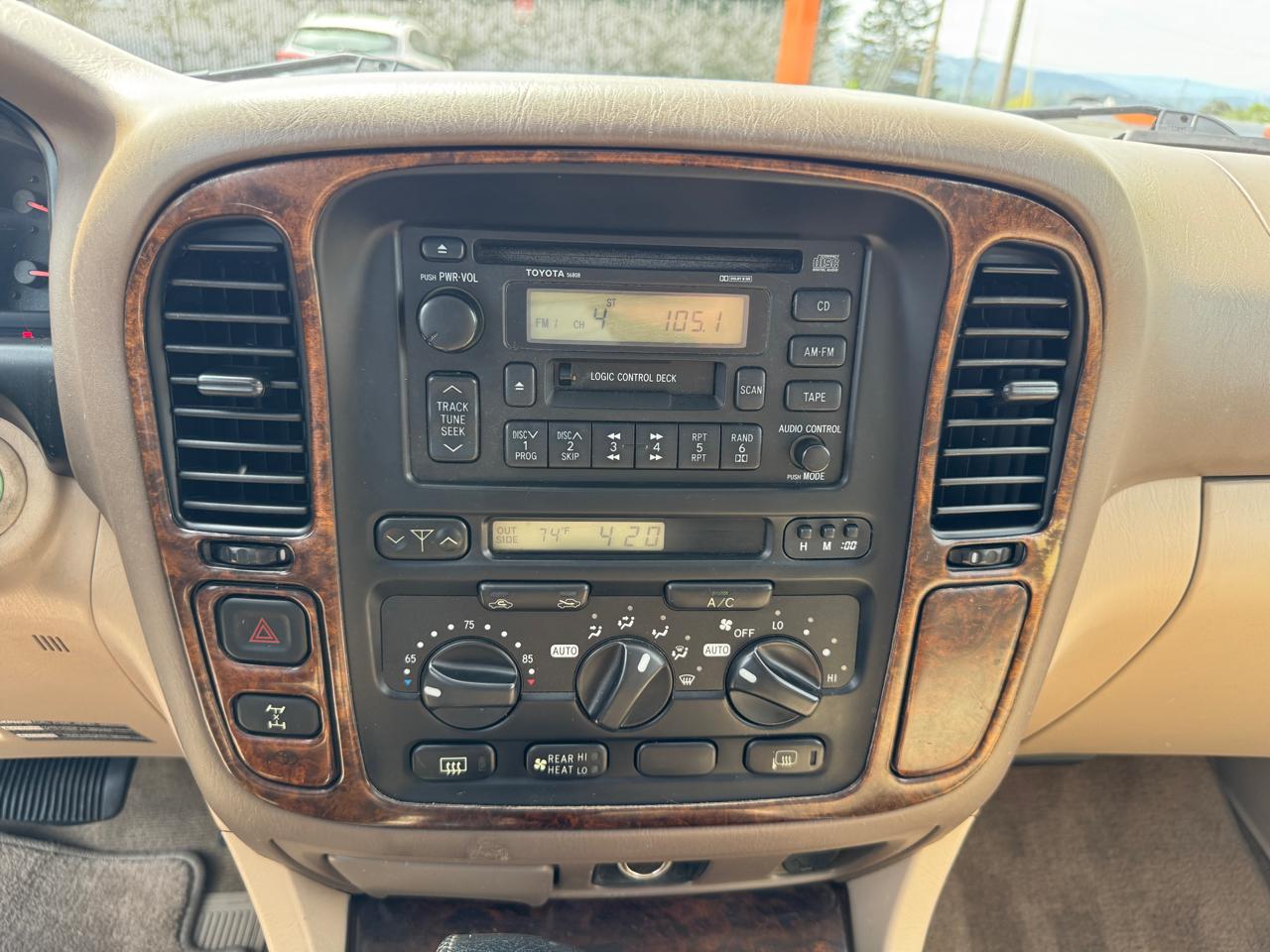 Toyota Land Cruiser 4WD 1998