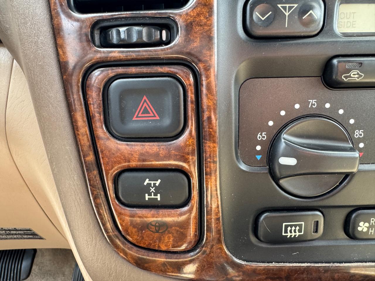 Toyota Land Cruiser 4WD 1998