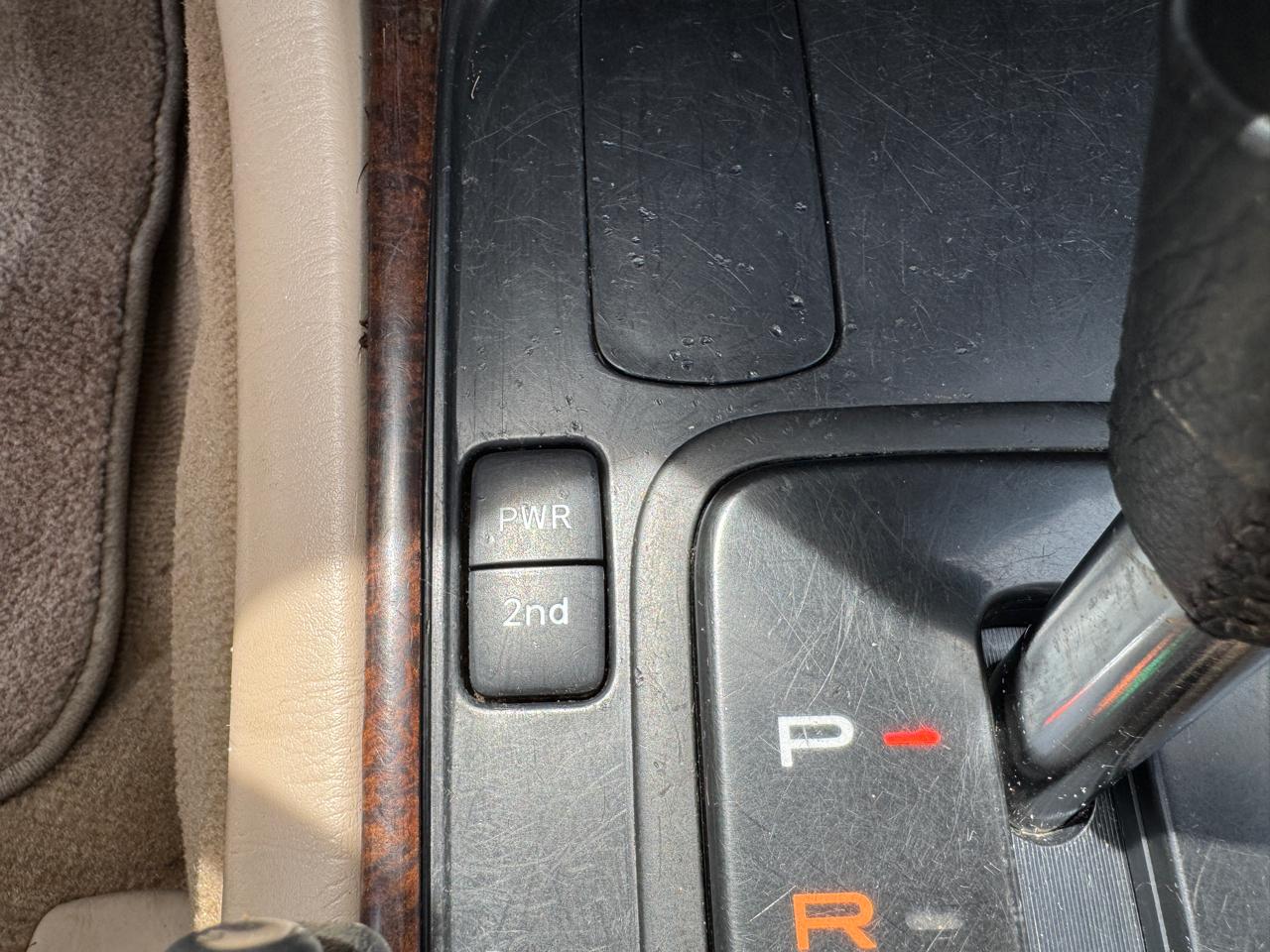Toyota Land Cruiser 4WD 1998