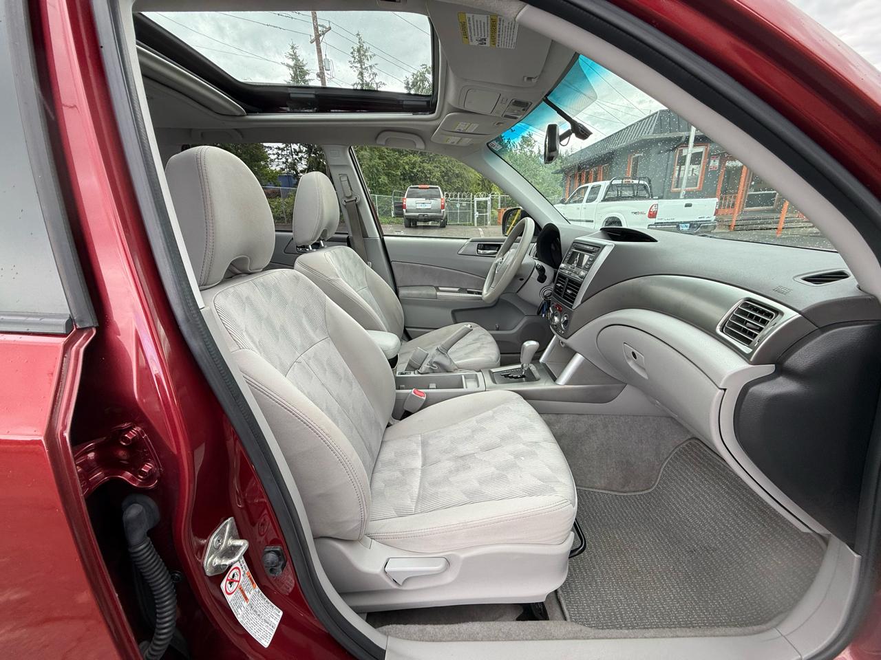 Subaru Forester 2.5X Premium 2010