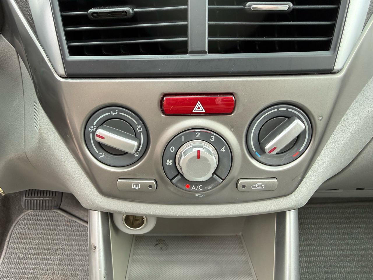 Subaru Forester 2.5X Premium 2010