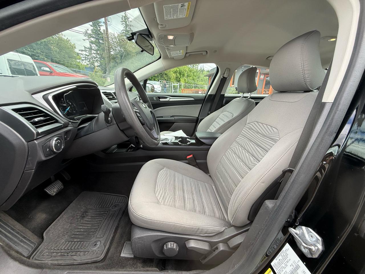 Ford Fusion Hybrid S 2016
