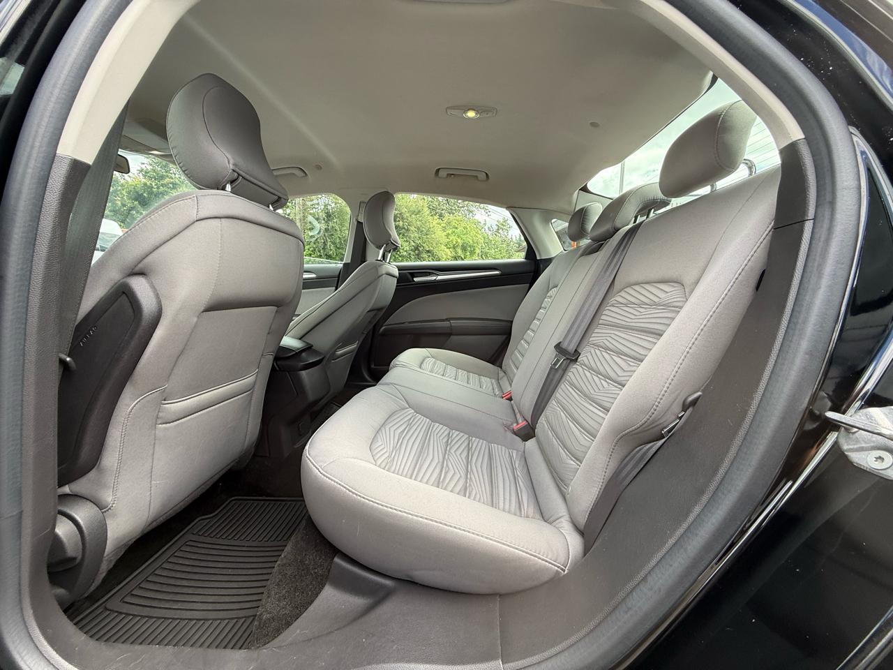 Ford Fusion Hybrid S 2016