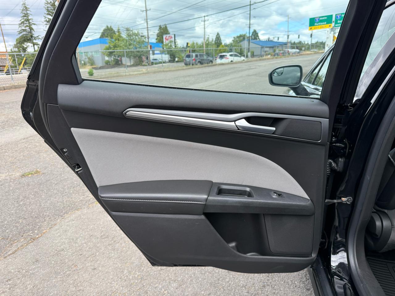 Ford Fusion Hybrid S 2016