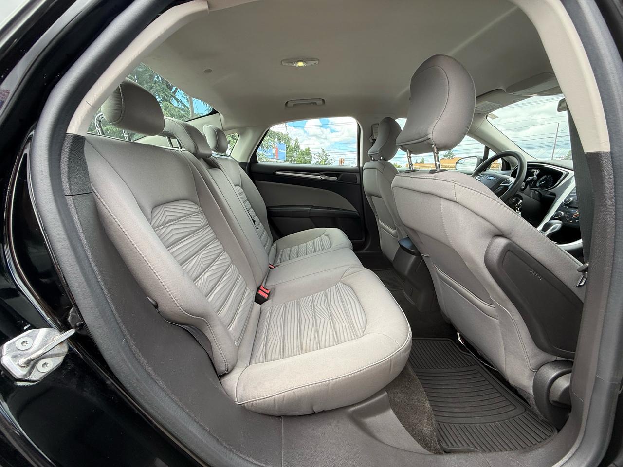 Ford Fusion Hybrid S 2016