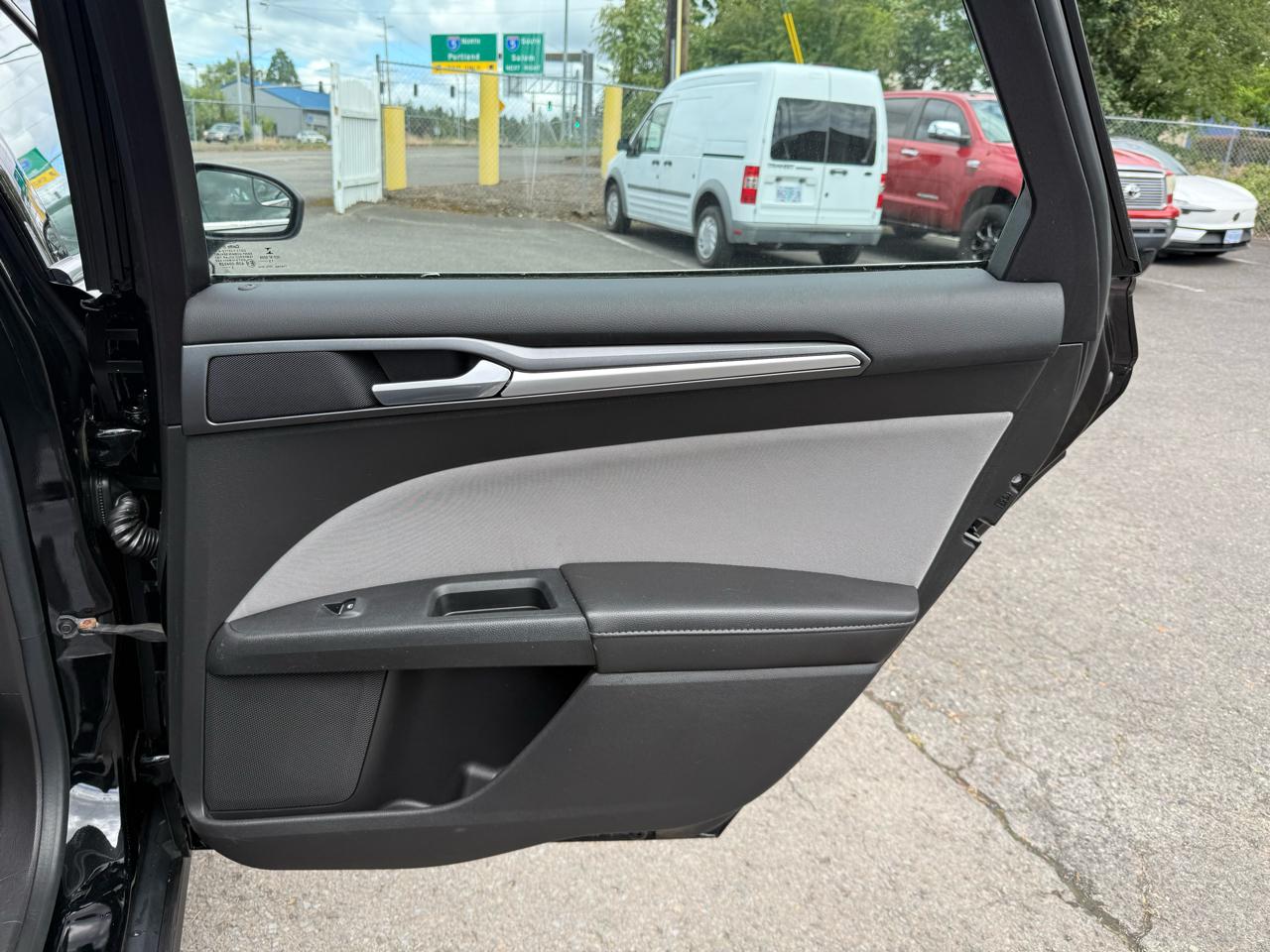 Ford Fusion Hybrid S 2016