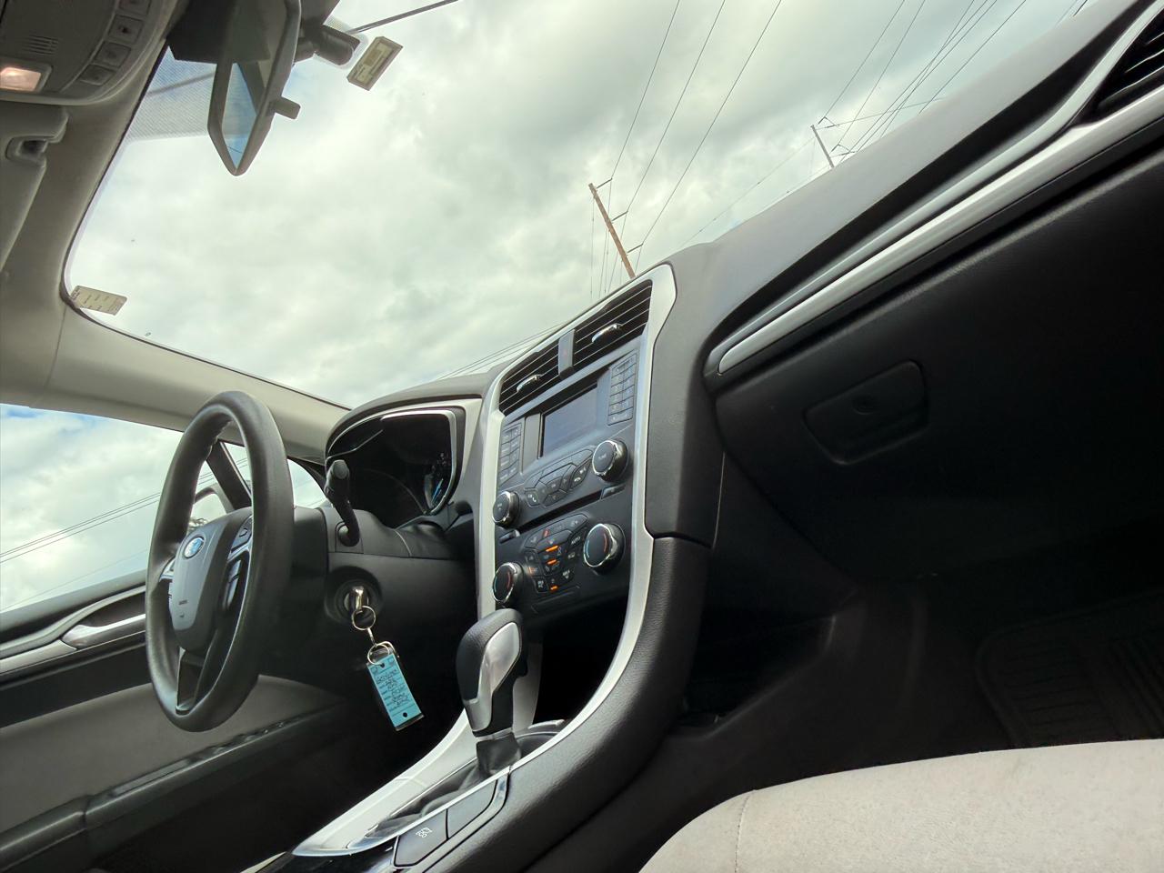 Ford Fusion Hybrid S 2016
