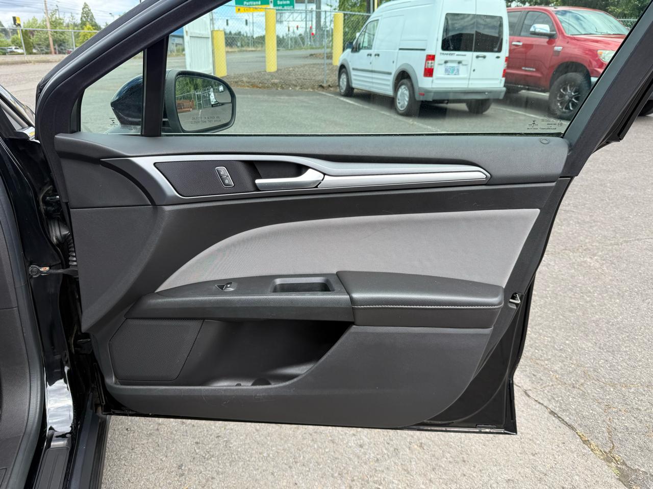 Ford Fusion Hybrid S 2016
