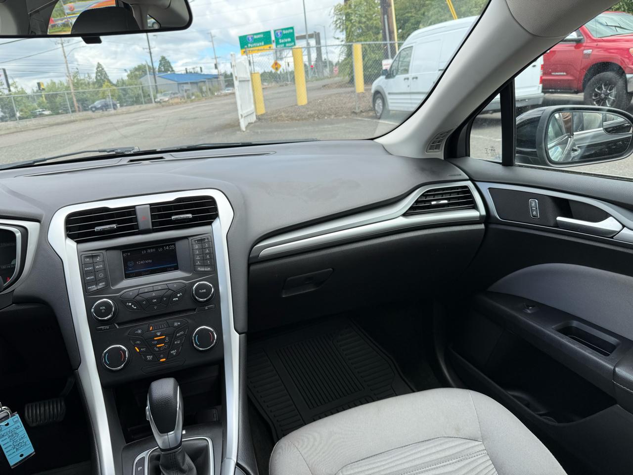 Ford Fusion Hybrid S 2016