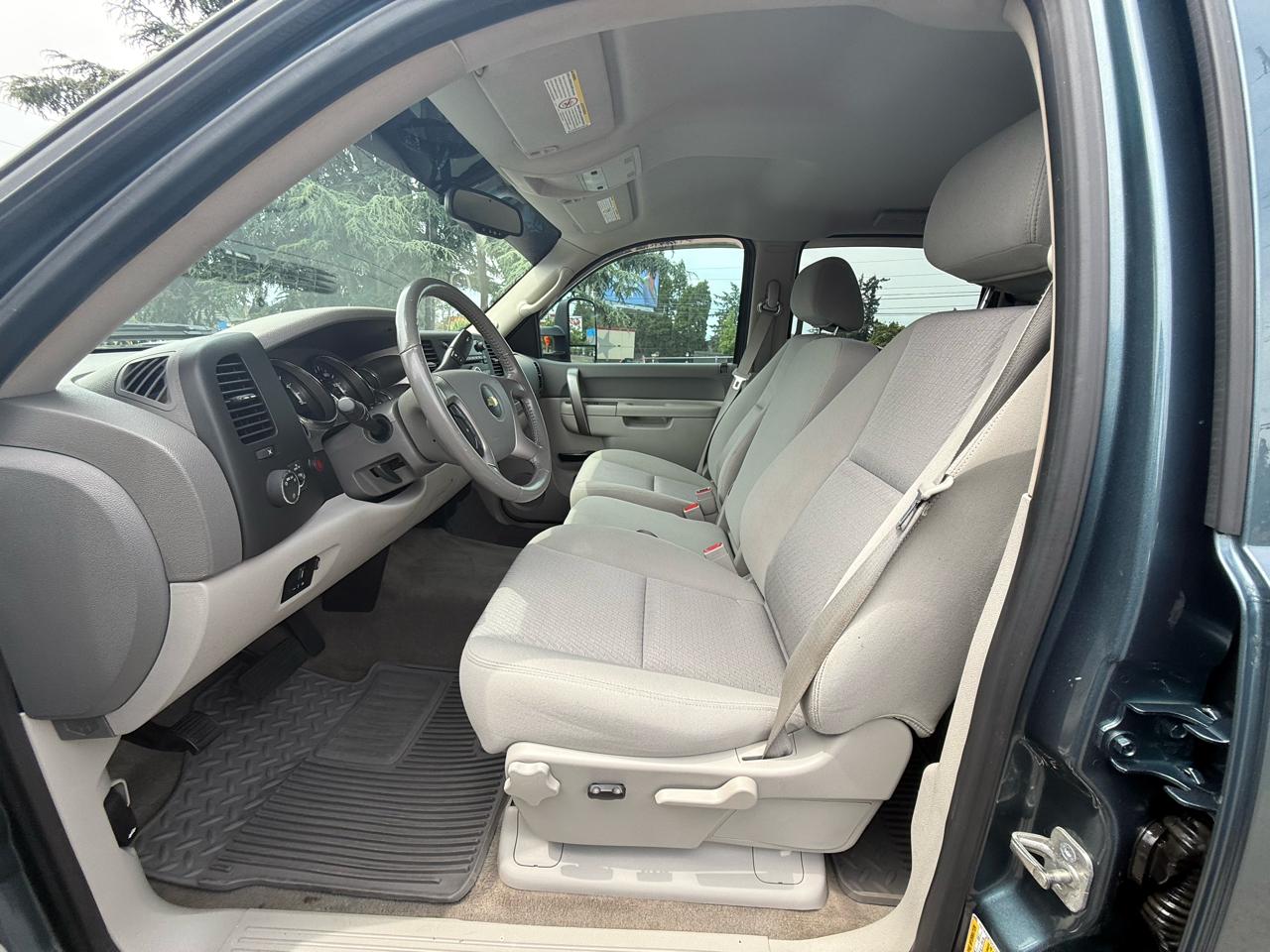 Chevrolet Silverado 2500HD LT Crew Cab 4WD 2013