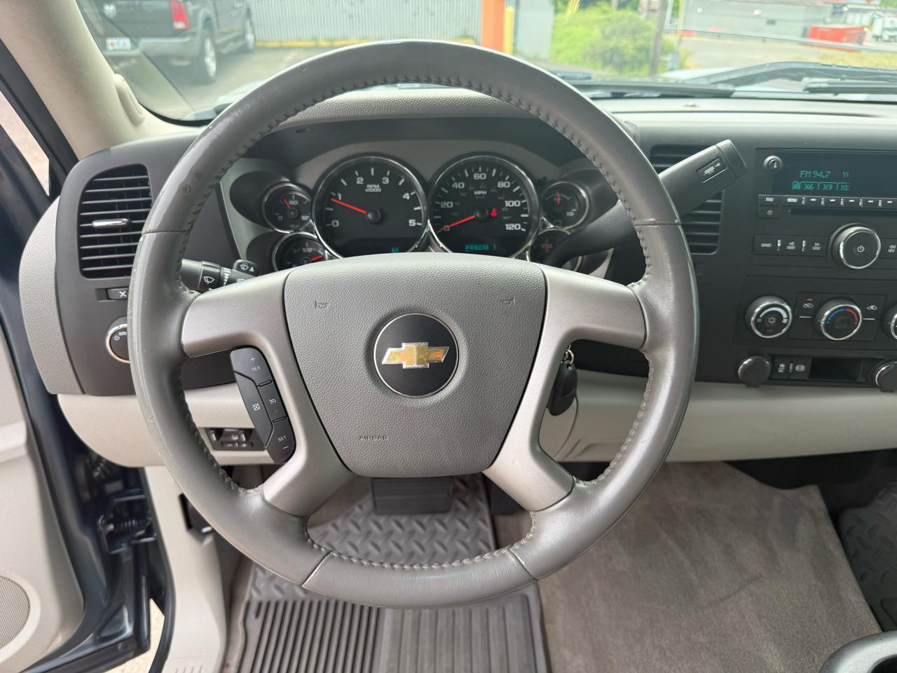 Chevrolet Silverado 2500HD LT Crew Cab 4WD 2013
