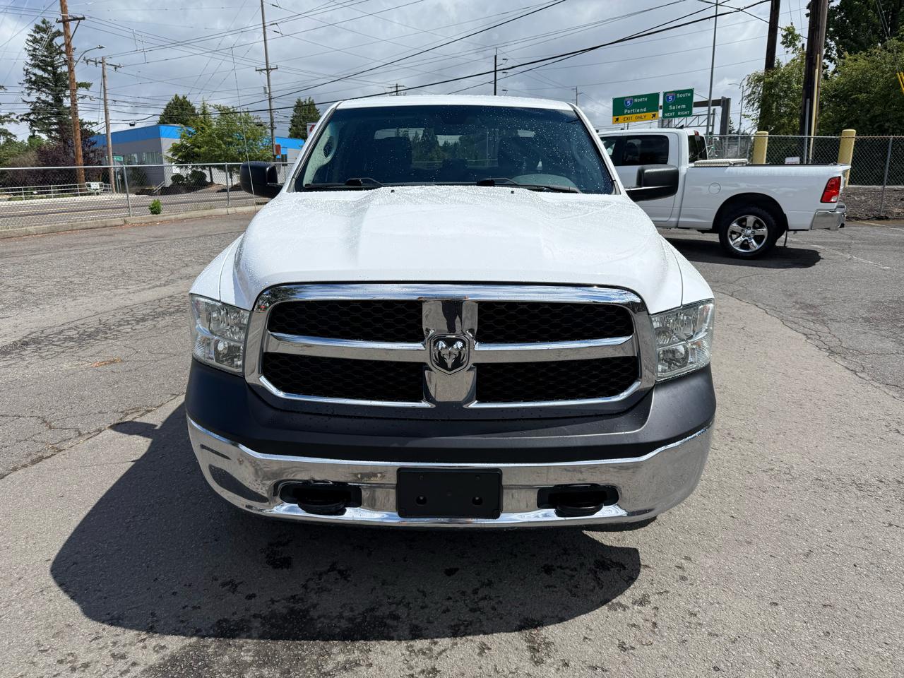 RAM 1500 4WD Crew Cab 140.5" Tradesman 2017