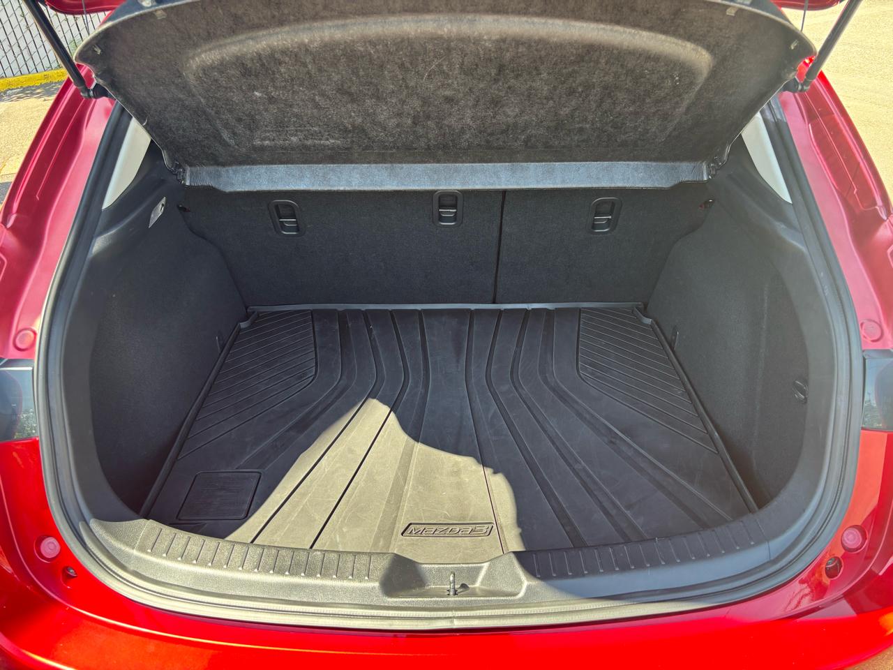 Mazda MAZDA3 s Touring AT 5-Door 2015