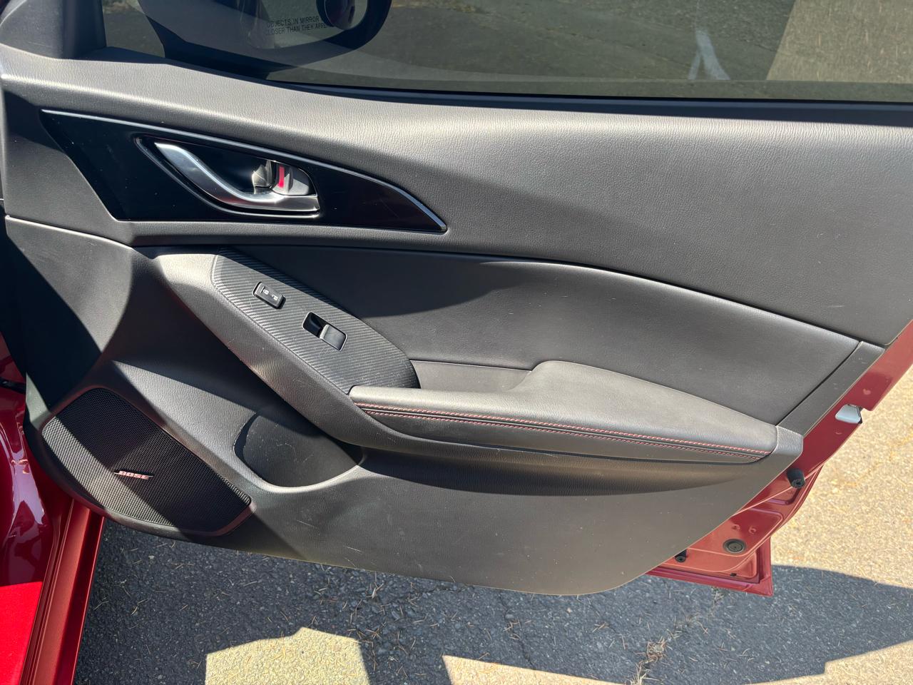 Mazda MAZDA3 s Touring AT 5-Door 2015
