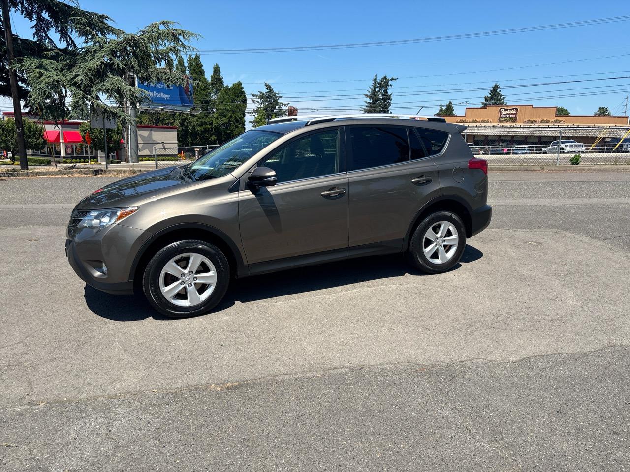 Toyota RAV4 XLE AWD 2014