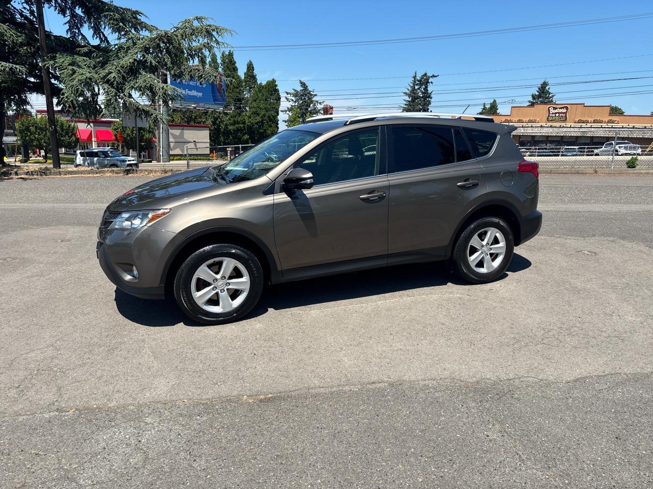 Toyota RAV4 XLE AWD 2014