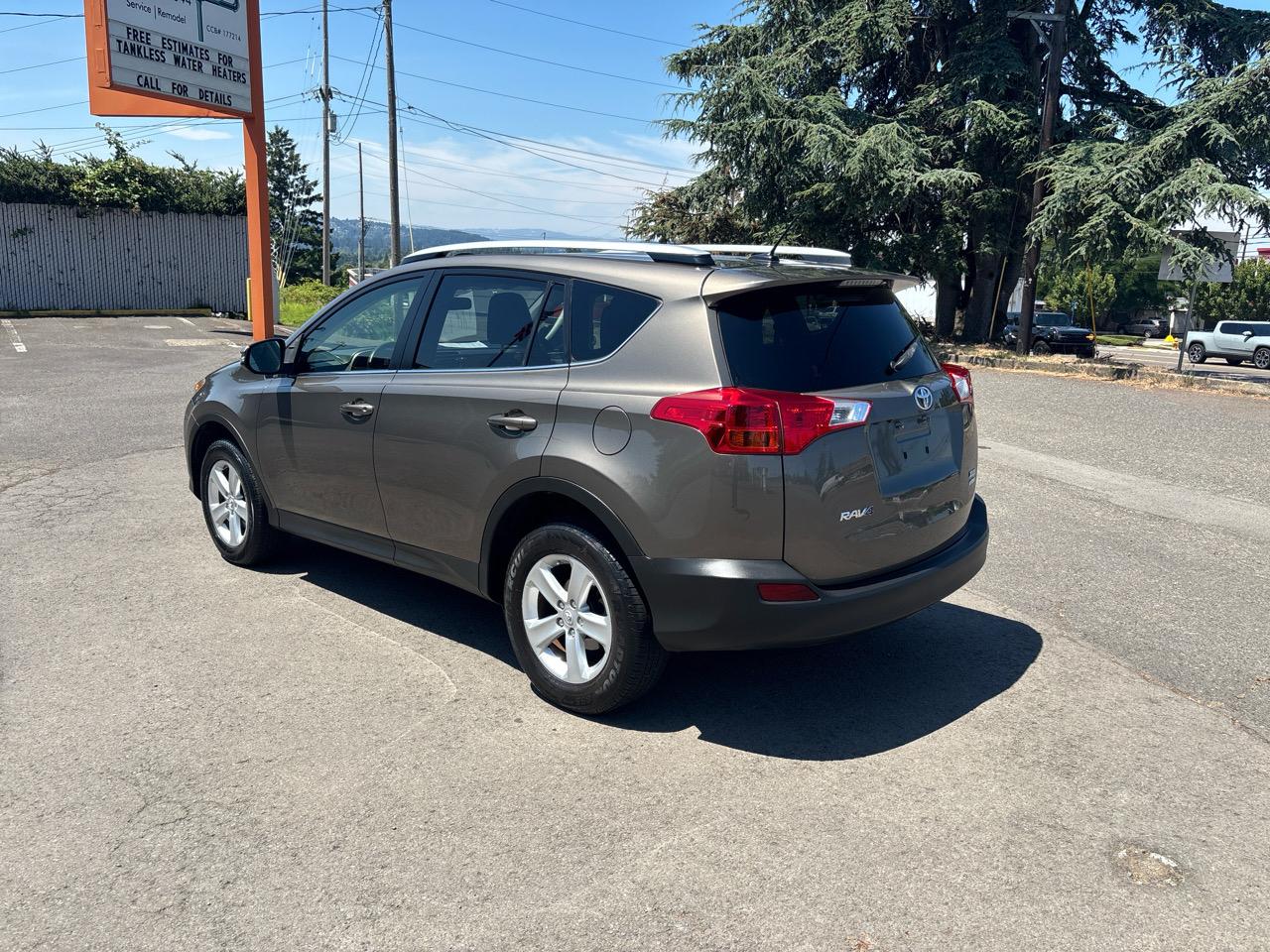 Toyota RAV4 XLE AWD 2014