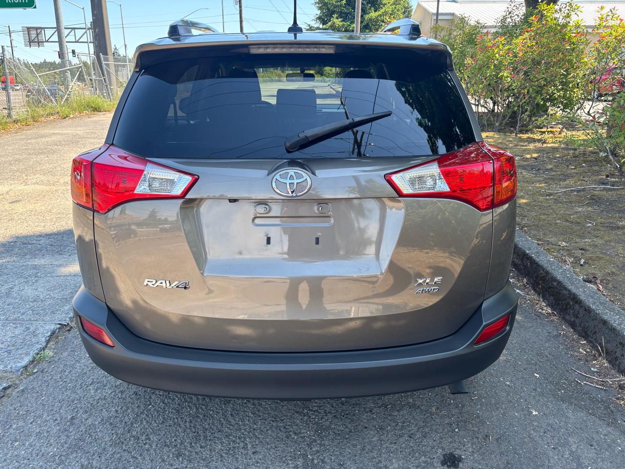Toyota RAV4 XLE AWD 2014