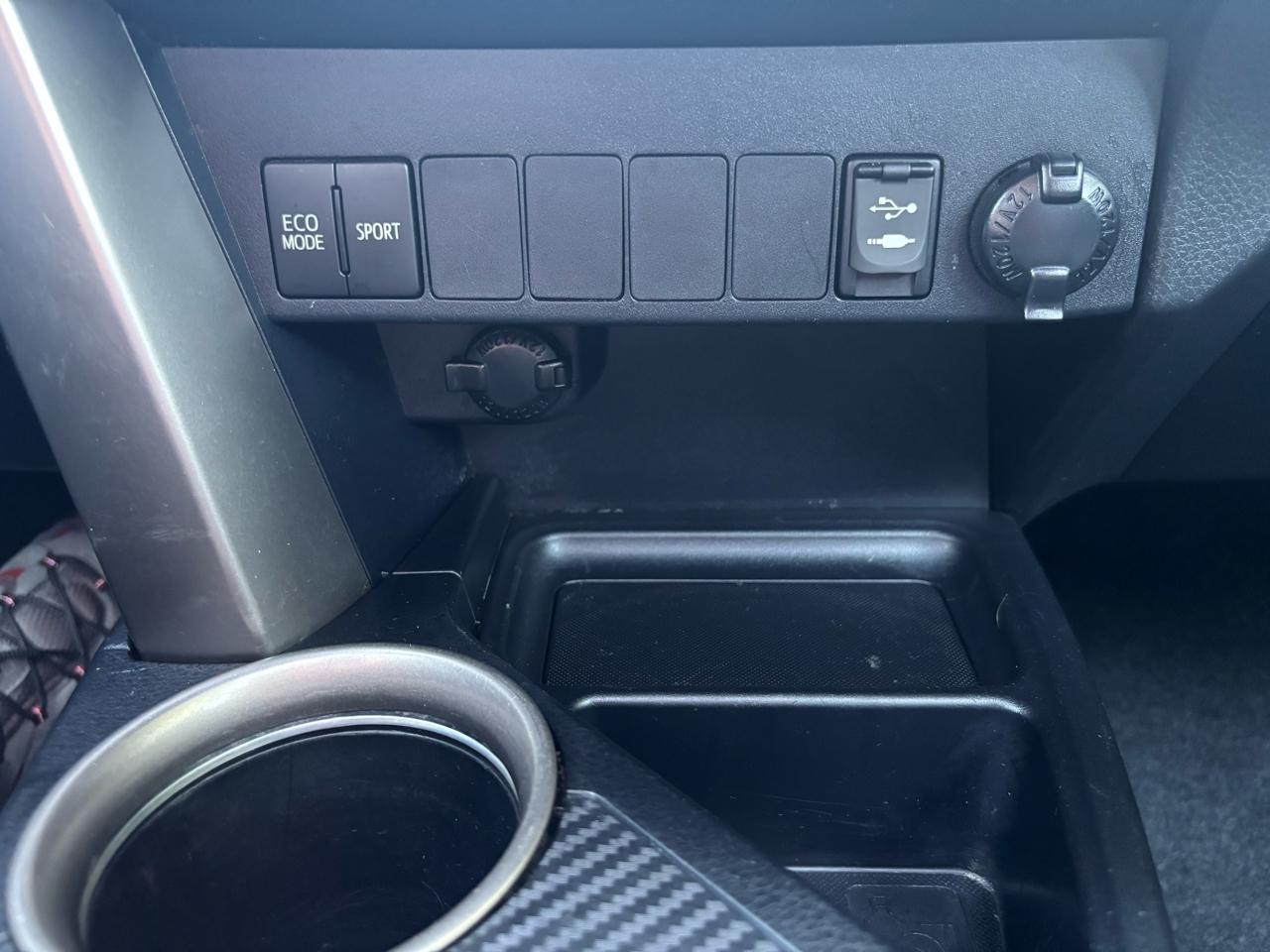 Toyota RAV4 XLE AWD 2014